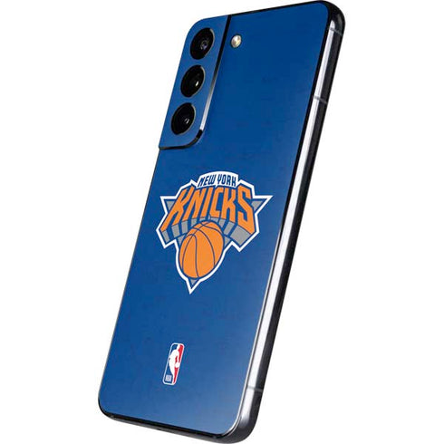 NBA New York Knicks Distressed Galaxy S22 Skin